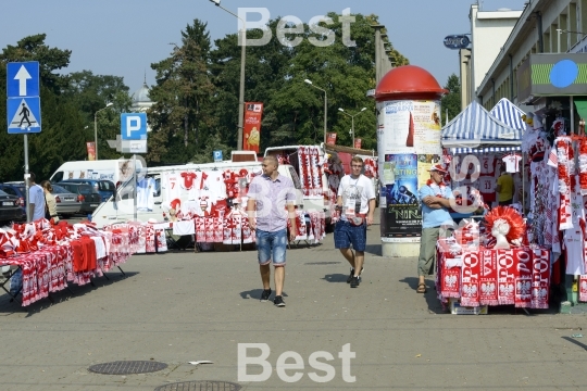 Polish fans accessories stand