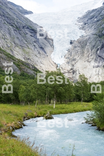 Briksdalsbreen glacier