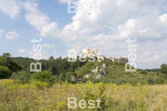 Castle ruins in Rapsztyn, Poland