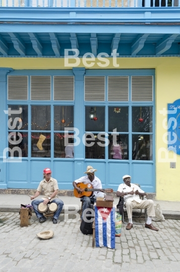 Elderly street musicians