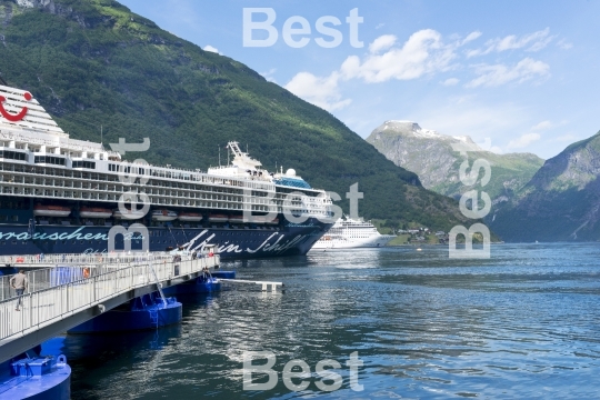 Geirangerfjord sea port