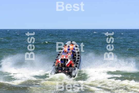 High speed boat