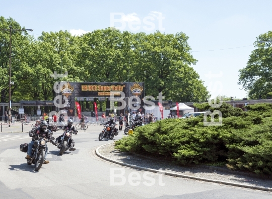 Motorcyclists are leaving event "Harley-Davidson Super Rally 2013"