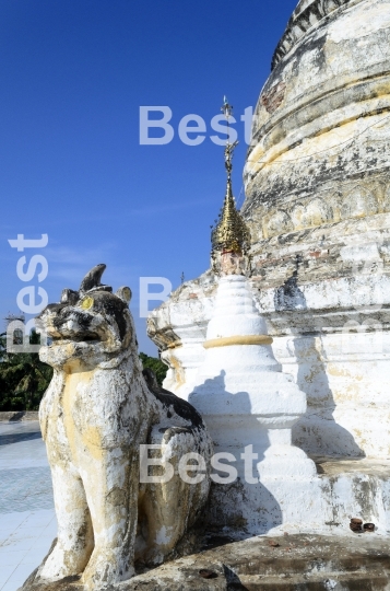 Old pagodas in Bagan