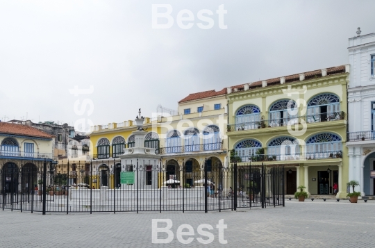 Plaza Vieja in Havana