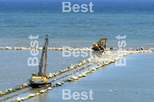 Rebuilding the coast in Ustka