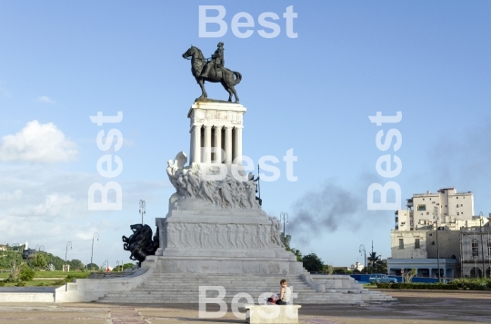 Statue of the General Maximo Gomez