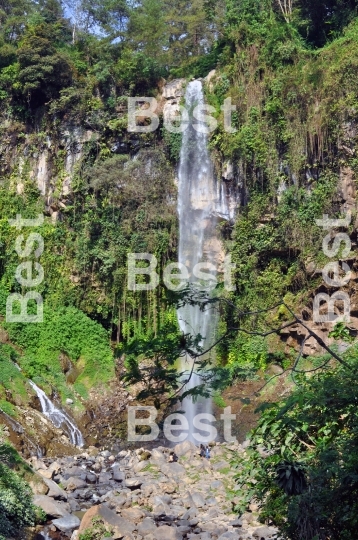 Tegenungan Waterfall